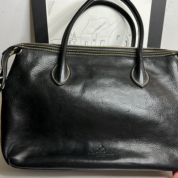 Dooney & Bourke Medium Black Florentine Vacchetta Leather East/West Satchel - Picture 4 of 16